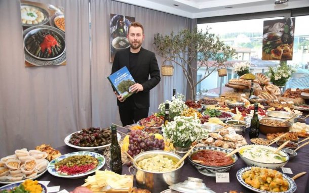 Anadolu lezzetlerini buluşturan  Komili Lezzet Seyahatnamesi’nin ikincisi yayımlandı