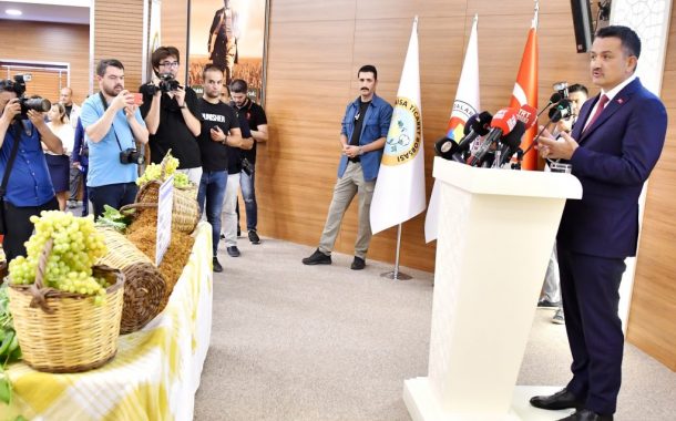 Çekirdeksiz kuru üzümde minimum 10 TL üretici fiyatı herkesi memnun etti