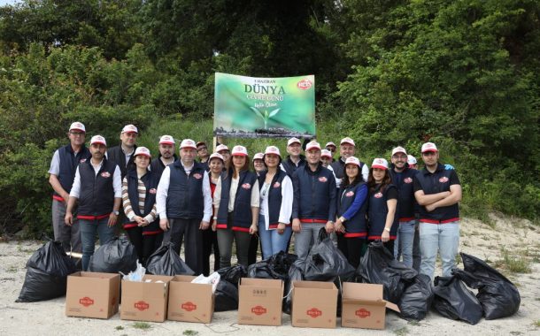 Reis Gıda, Çevre Günü'nde Çalışanlarıyla Birlikte Çevre Temizliği Etkinliği Düzenledi