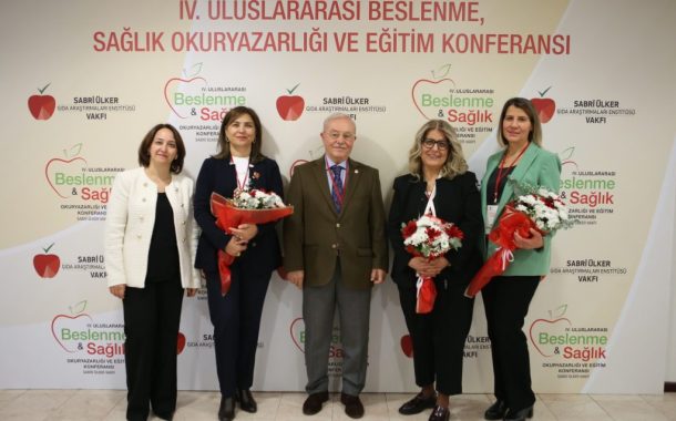 Sabri Ülker Vakfı, gelenekselleştirdiği konferanslarla beslenme ve gıda okuryazarlığına dikkat çekiyor
