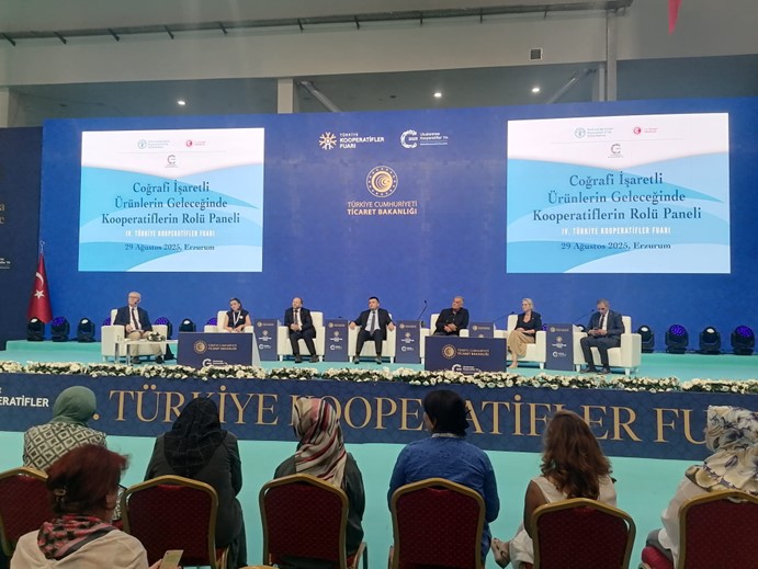Coğrafi İşaretli Ürünlerin geleceği Erzurum’da kooperatiflerle birlikte ele alındı.