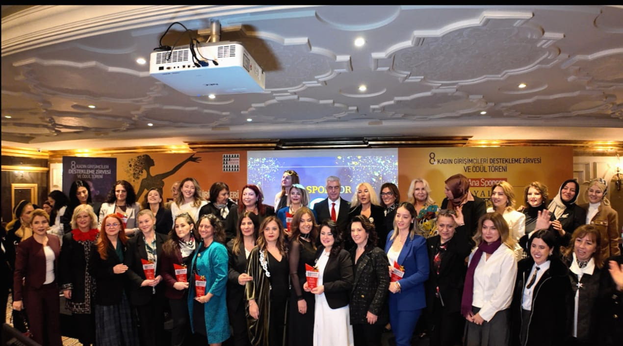 Kadın hareketine ilham olan isimler ödüllerini aldı