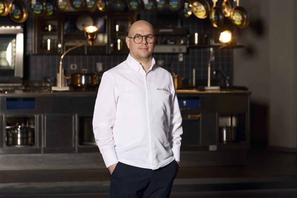 Gastronometro’da Bayrak Değişimi